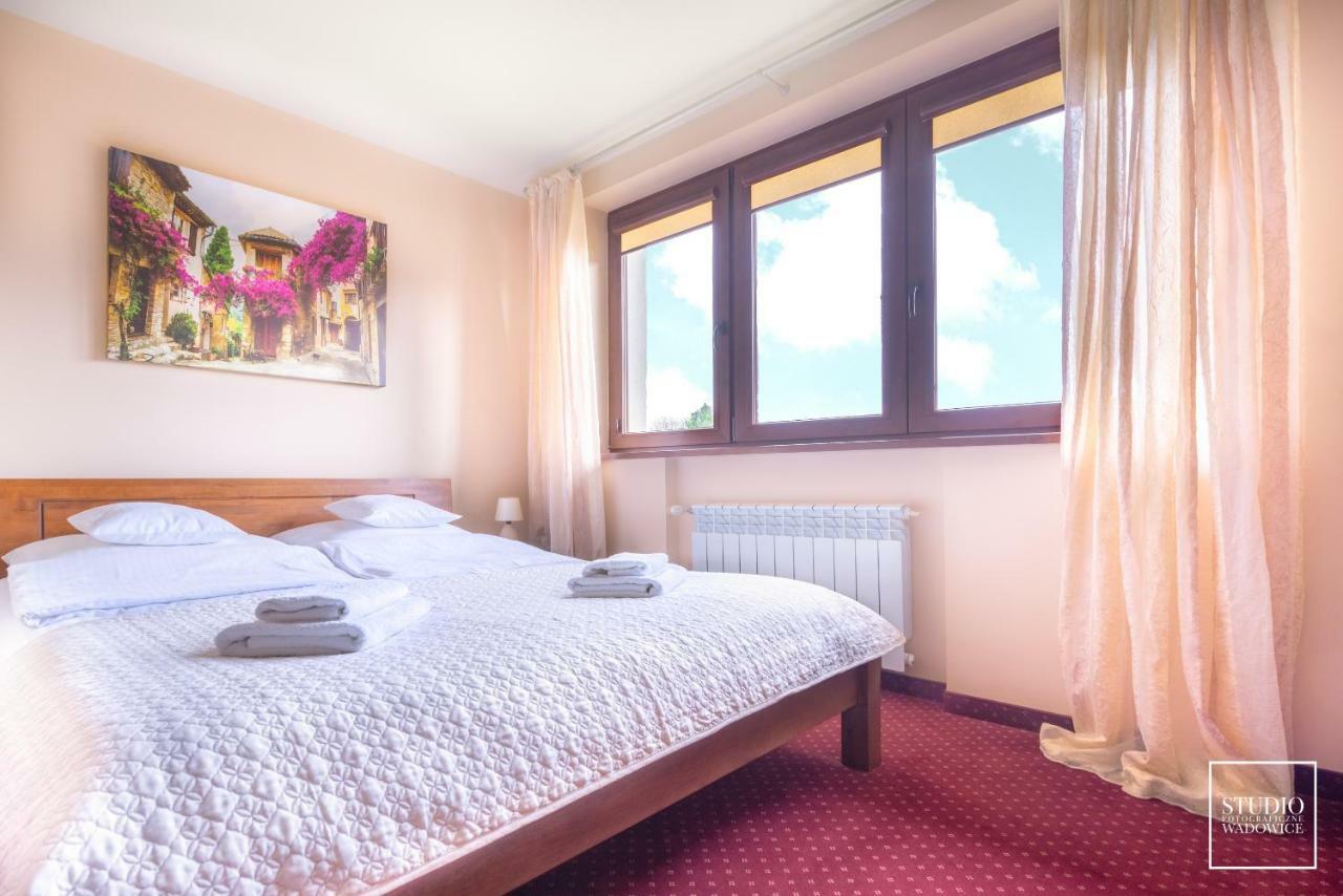 Viktoria Wadowice Apartment Exterior foto
