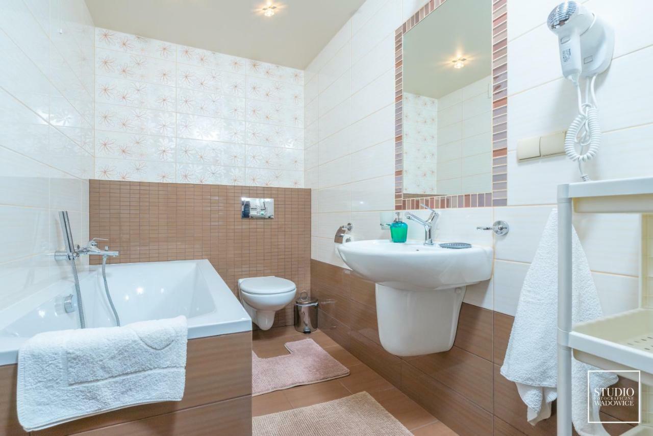 Viktoria Wadowice Apartment Exterior foto