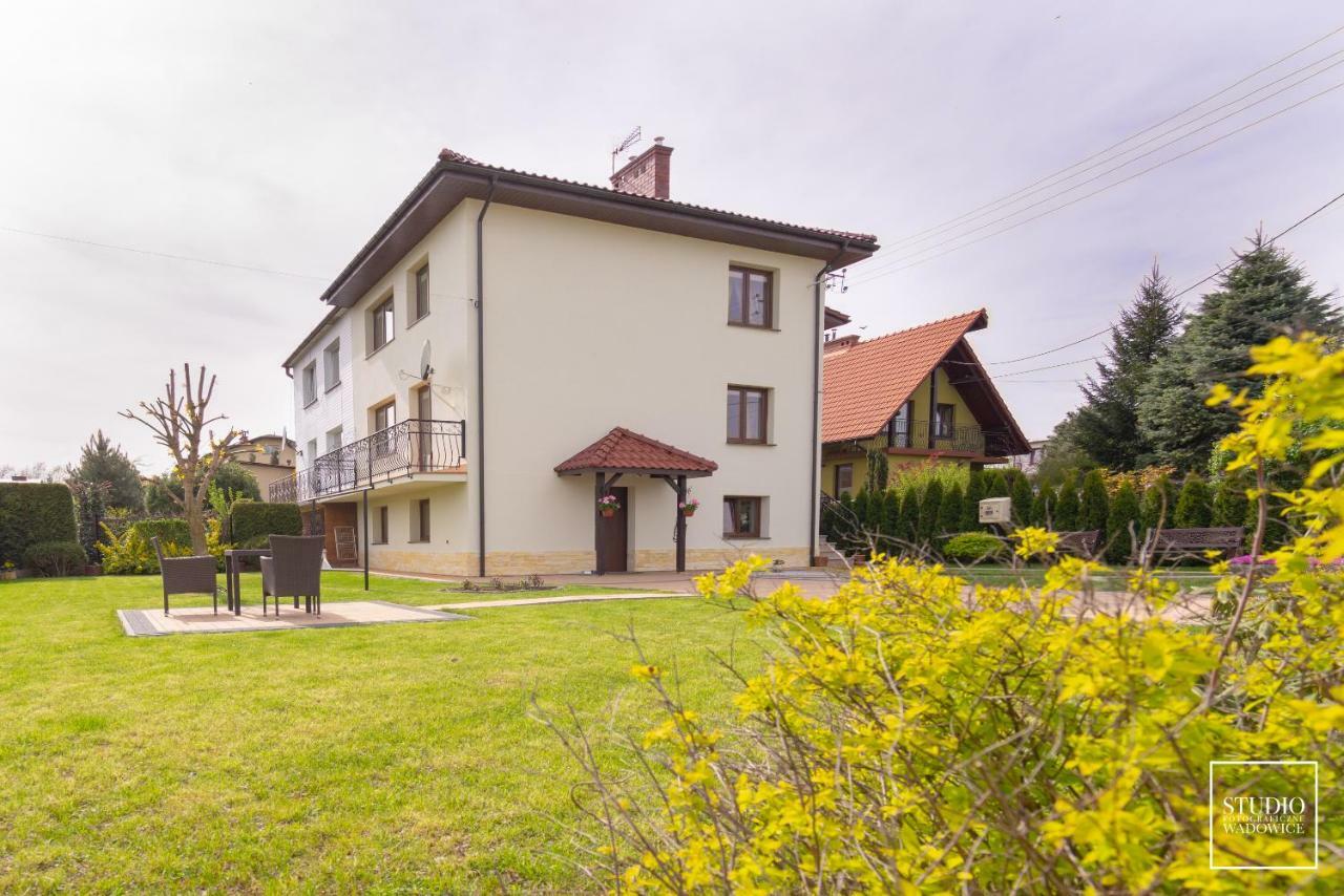 Viktoria Wadowice Apartment Exterior foto